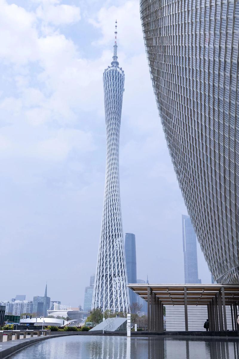 建筑行业的风向标：凡惠建设的创新与成长